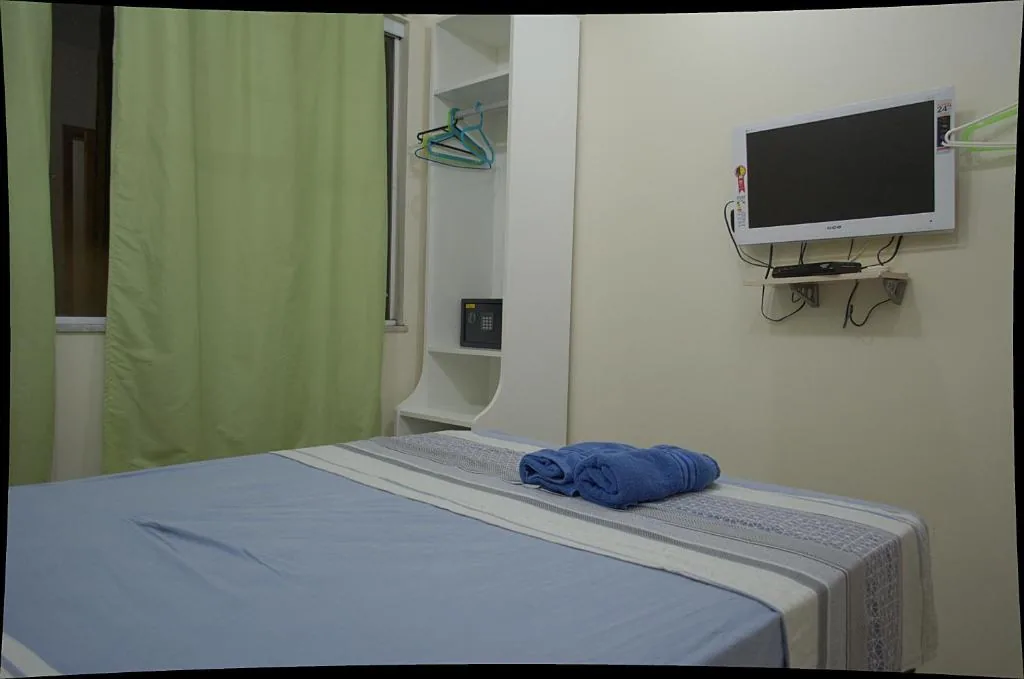 Quarto Duplo com Banheiro Privativo Externo — Boulevard Bed & Breakfast
